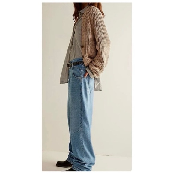 NWT Free People Crossroads Low rise baggy Jeans 25 - Picture 3 of 16